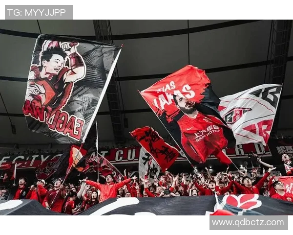 齐刘海足球球星场上英姿飒爽引领潮流成为年轻球迷心中偶像